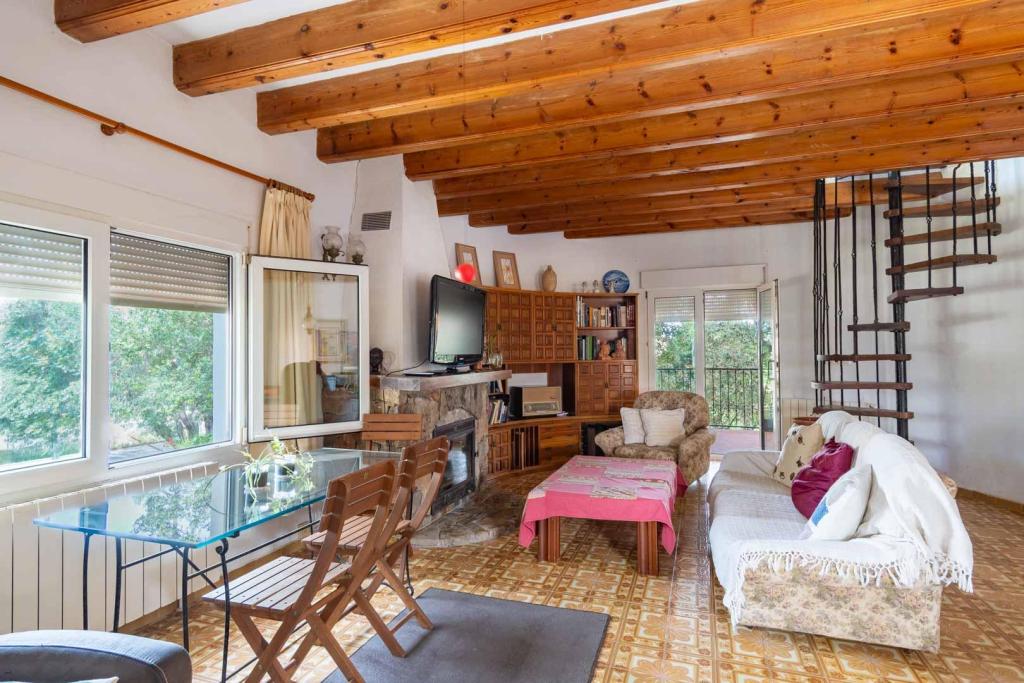 5 bed villa in Denia