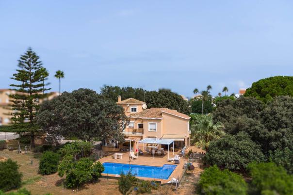 5 bed villa in Denia
