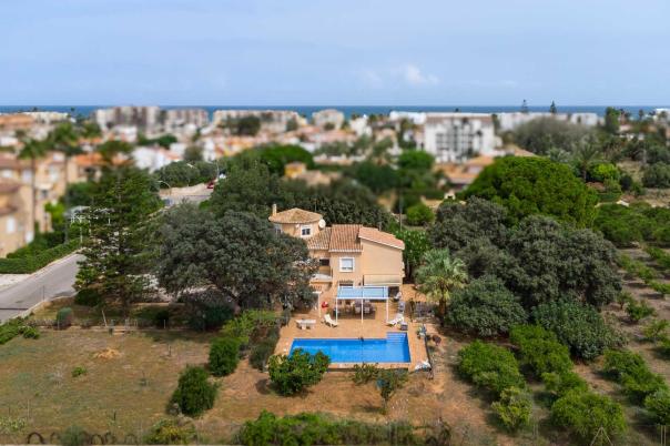 5 bed villa in Denia