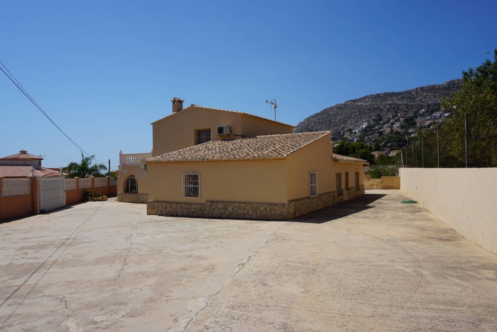 5 bed casa / chalet in Calpe / Calp