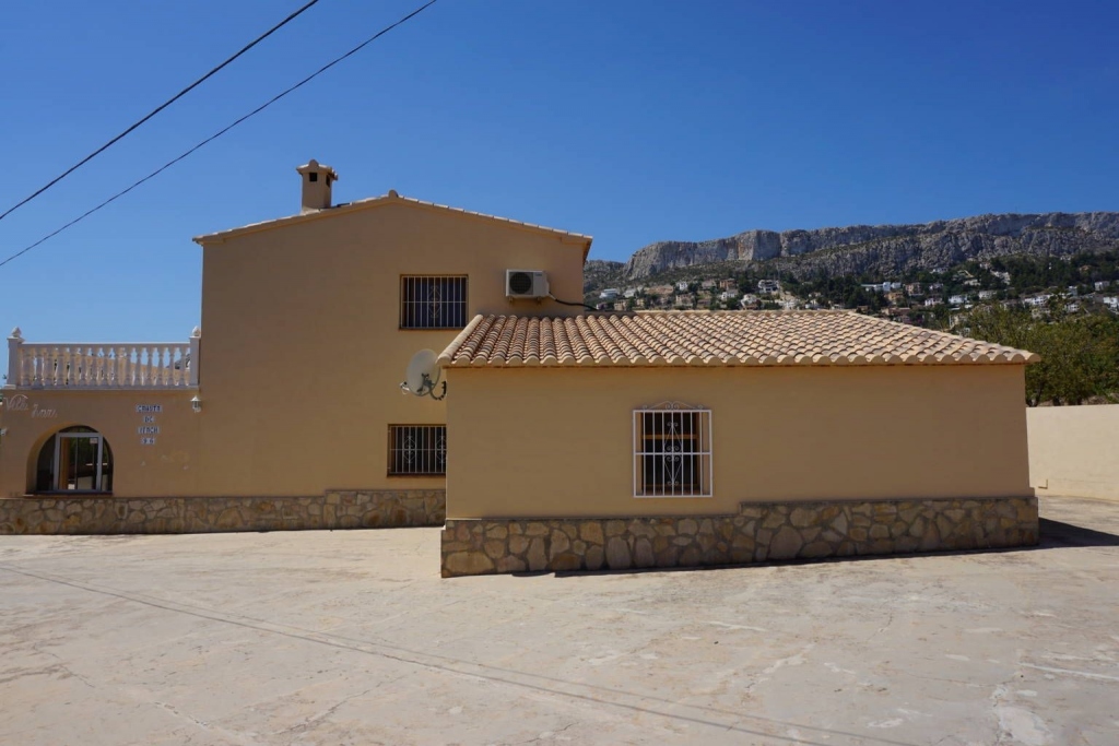 5 bed casa / chalet in Calpe / Calp