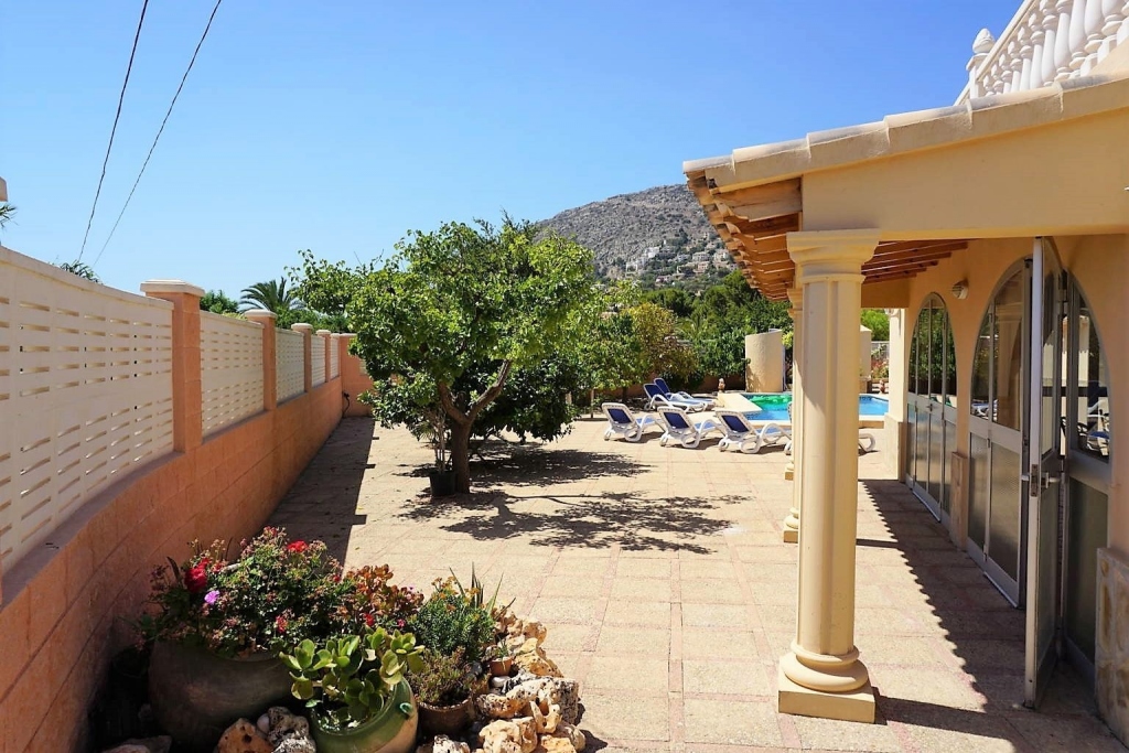 5 bed casa / chalet in Calpe / Calp