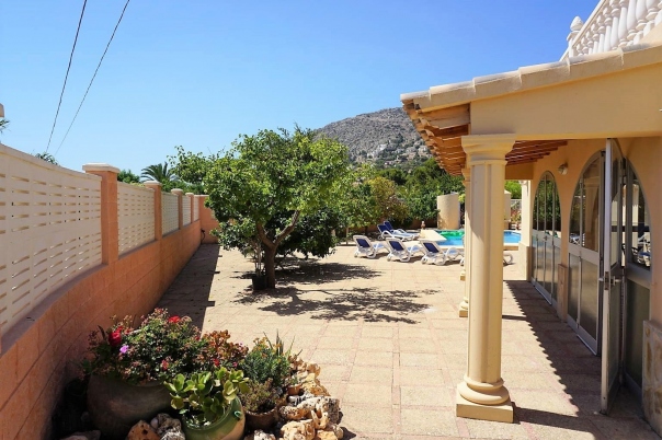 5 bed casa / chalet in Calpe / Calp