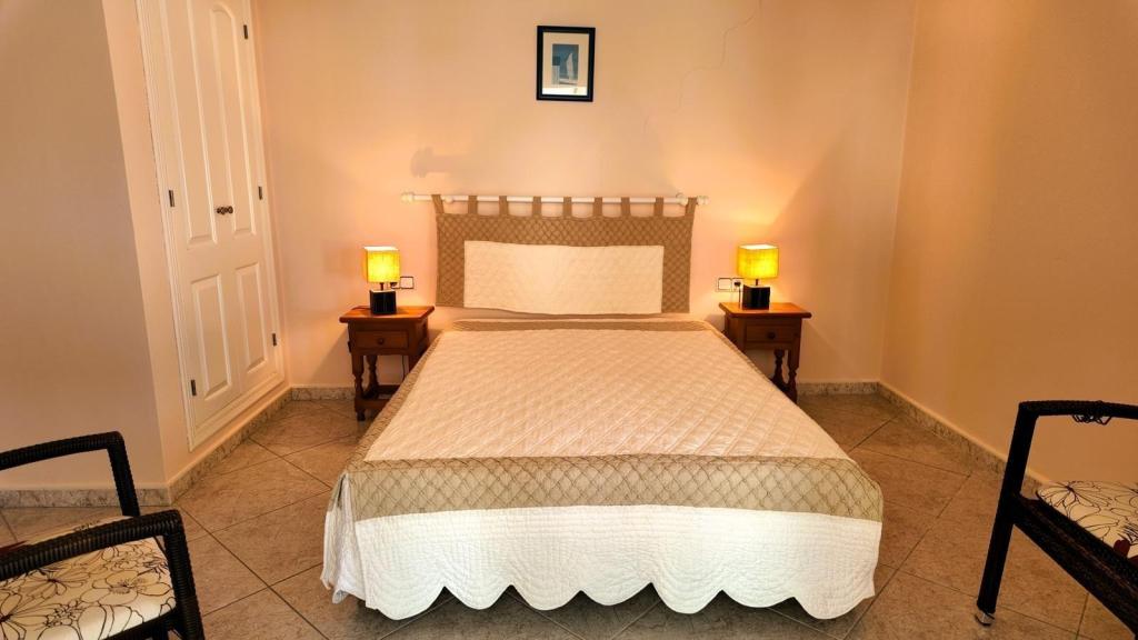 8 bed casa / chalet in Calpe