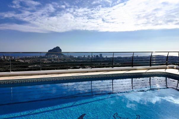 8 bed casa / chalet in Calpe