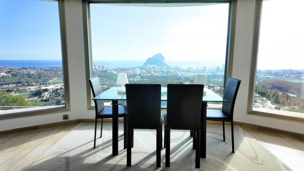 8 bed casa / chalet in Calpe