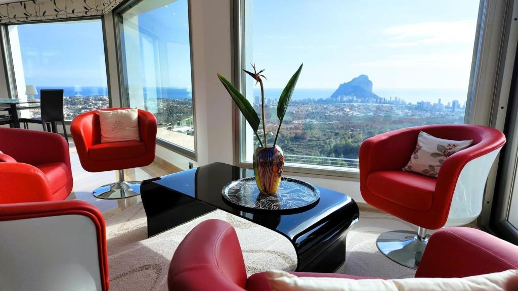 8 bed casa / chalet in Calpe