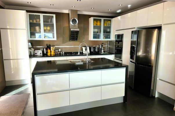 8 bed casa / chalet in Calpe