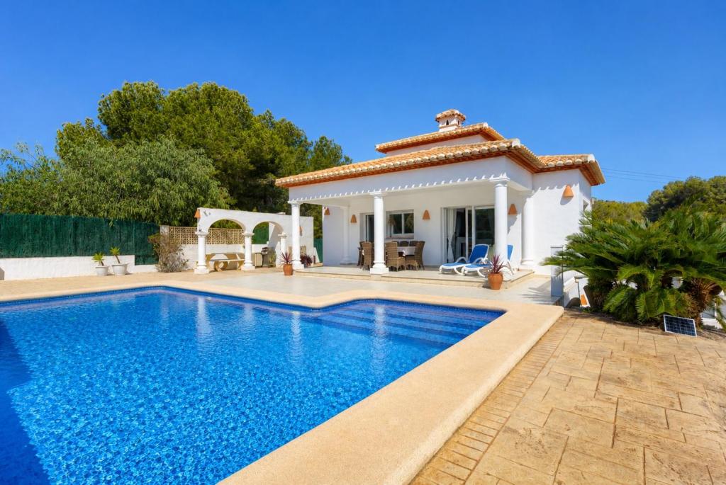 5 bed villas in Javea