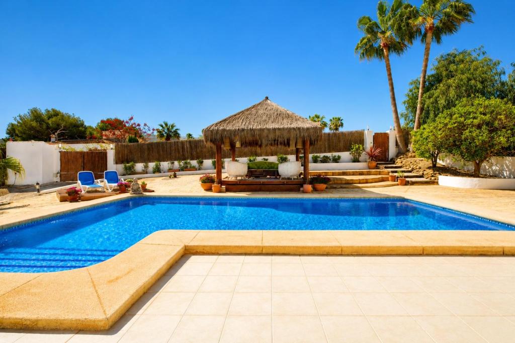 5 bed villas in Javea