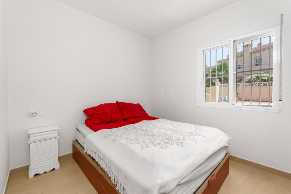 9 bed villa in Albir