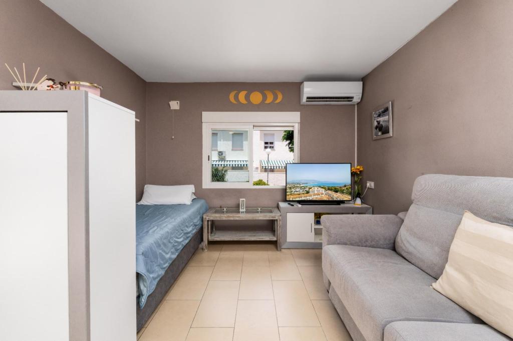 9 bed villa in Albir