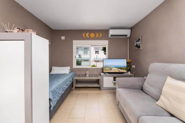 9 bed villa in Albir