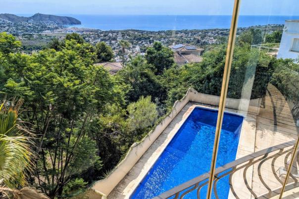 4 bed villas in Moraira