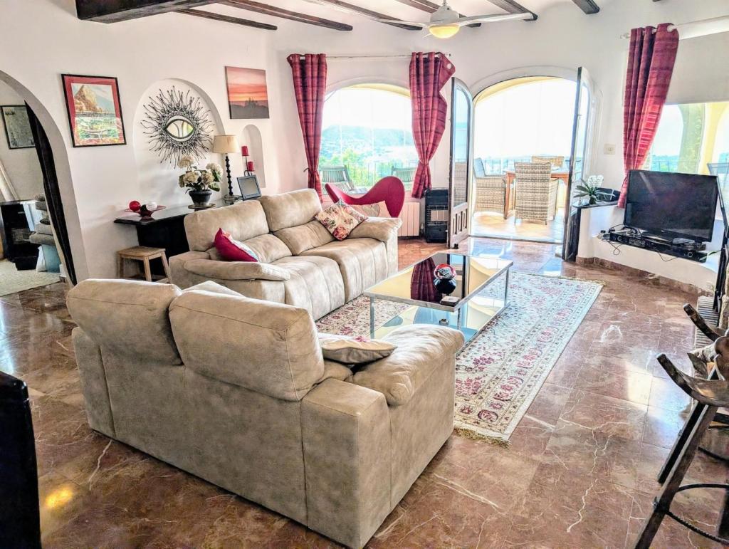 4 bed villas in Moraira