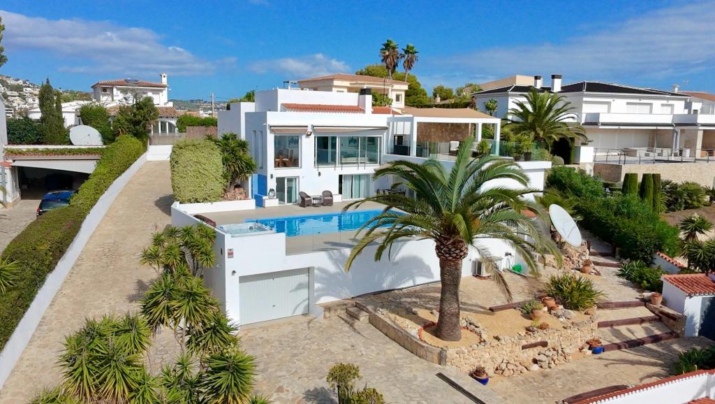 5 bed villa in Moraira