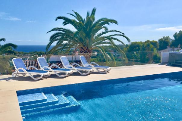 5 bed villa in Moraira