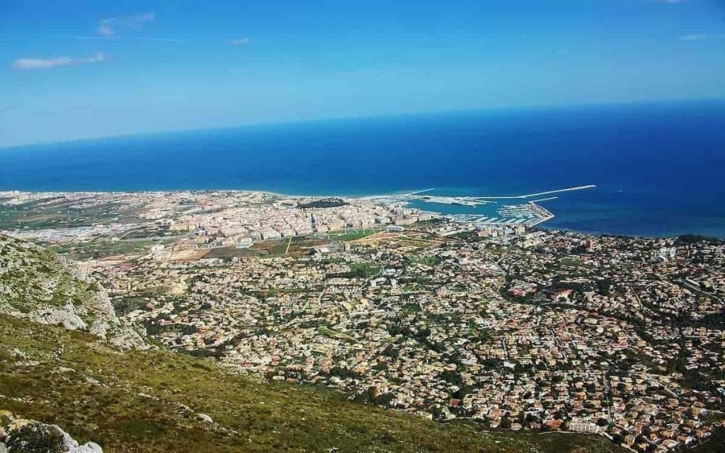 2 bed penthouse in Dénia