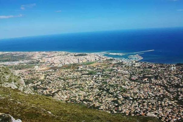 2 bed penthouse in Dénia