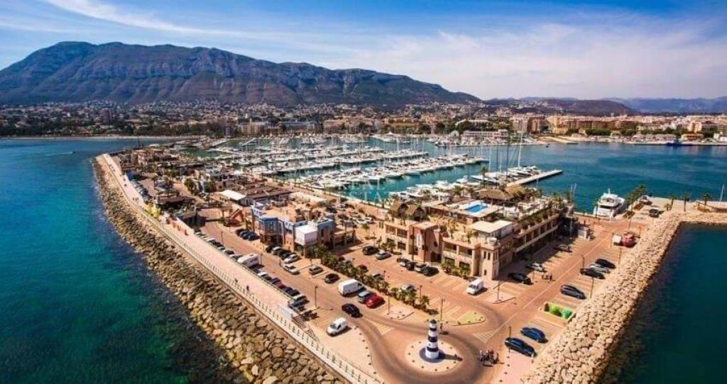 2 bed penthouse in Dénia