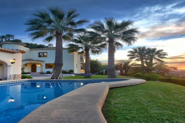Hamiltons of London Javea - Estate Agent & Properties in Javea / Denia