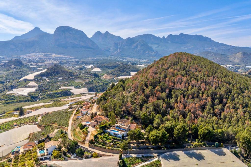 5 bed villa in Callosa de Ensarriá