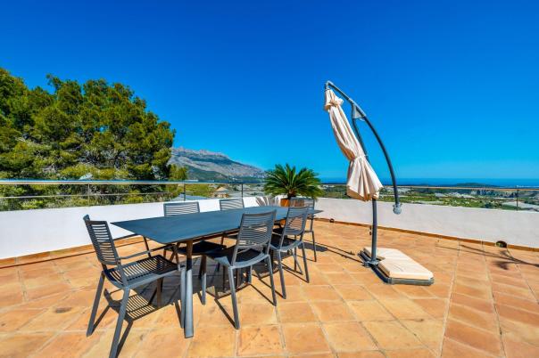 5 bed villa in Callosa de Ensarriá