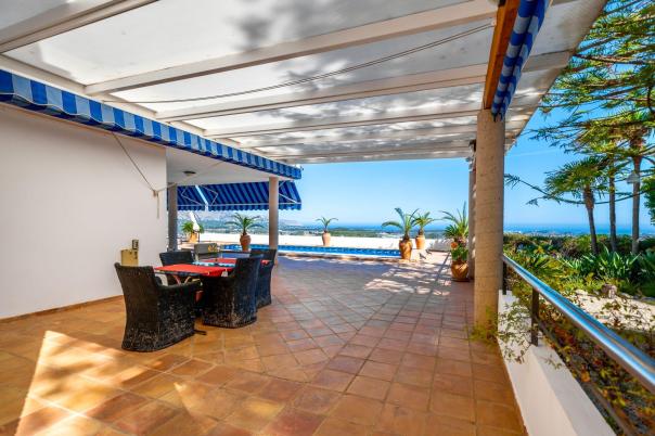 5 bed villa in Callosa de Ensarriá