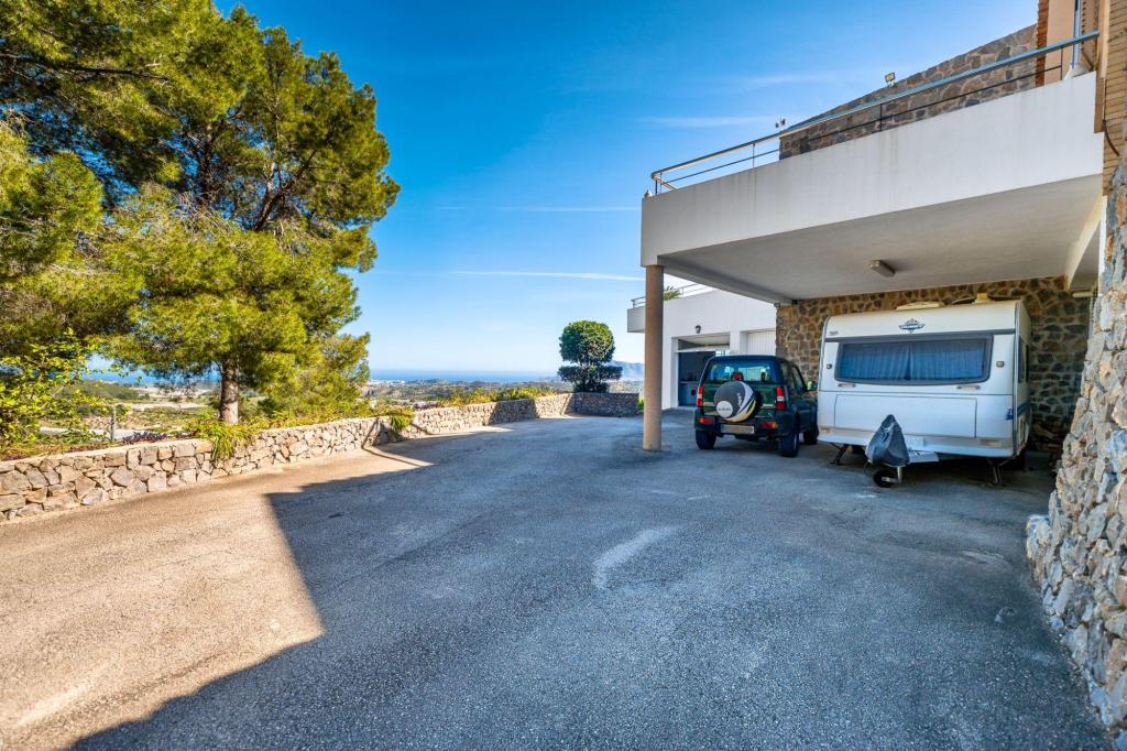 5 bed villa in Callosa de Ensarriá