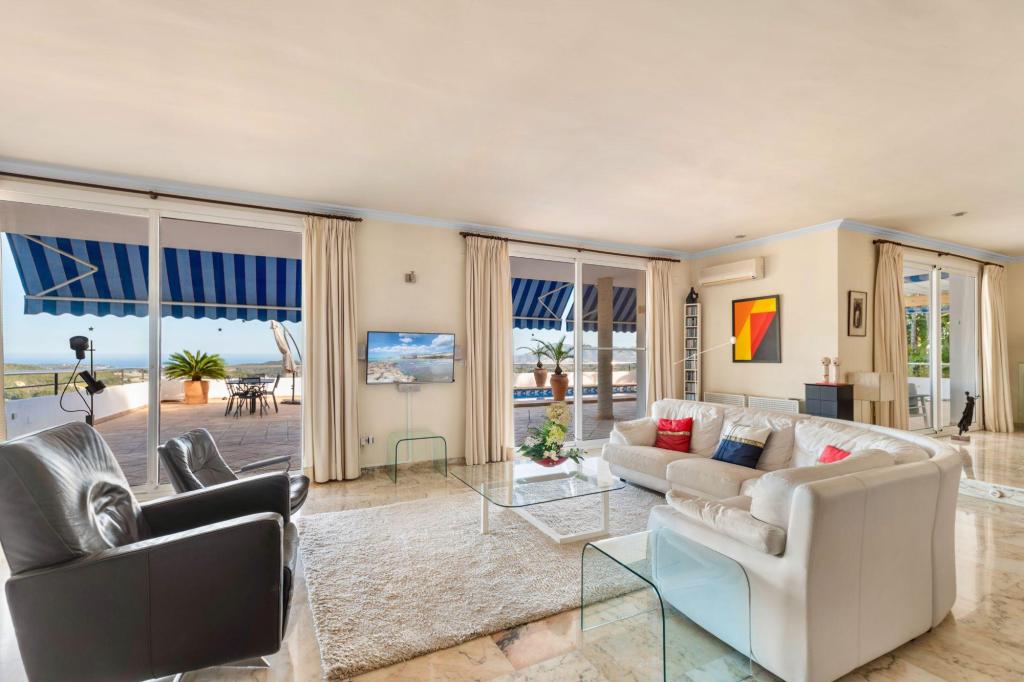 5 bed villa in Callosa de Ensarriá