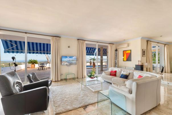 5 bed villa in Callosa de Ensarriá