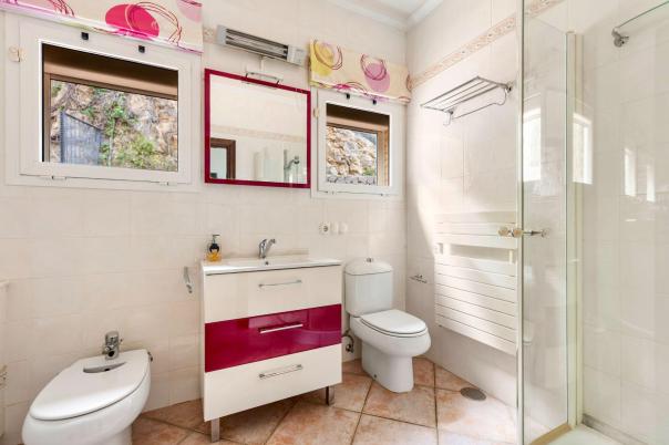 5 bed villa in Callosa de Ensarriá