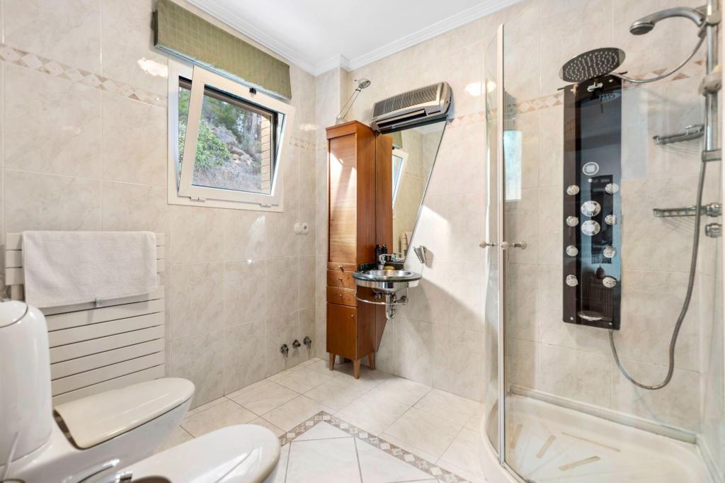 5 bed villa in Callosa de Ensarriá