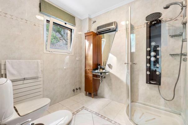 5 bed villa in Callosa de Ensarriá