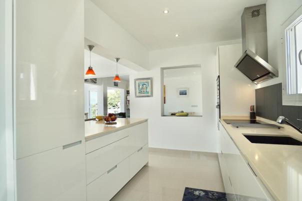 5 bed villas in Moraira