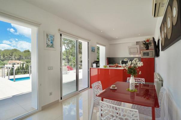 5 bed villas in Moraira