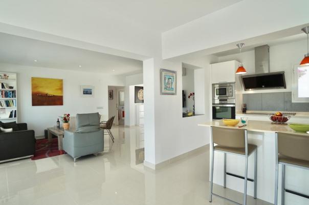 5 bed villas in Moraira