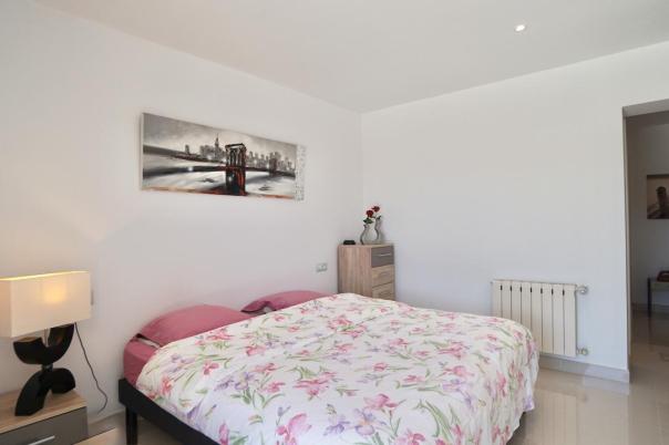 5 bed villas in Moraira