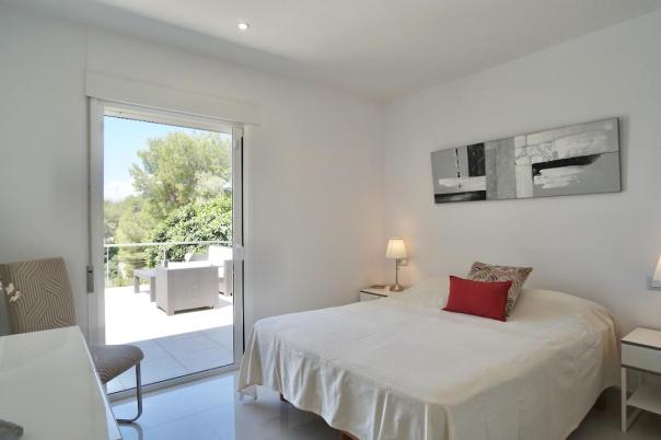 5 bed villas in Moraira