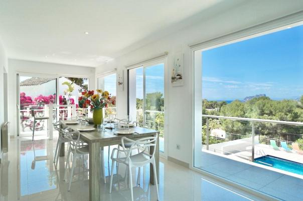 5 bed villas in Moraira