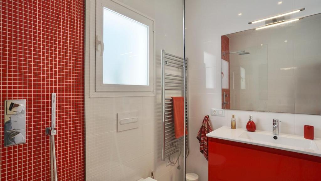 5 bed villas in Moraira