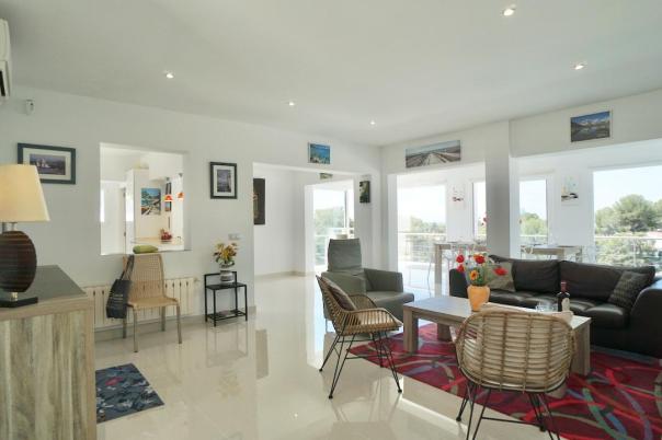 5 bed villas in Moraira