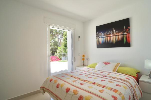 5 bed villas in Moraira