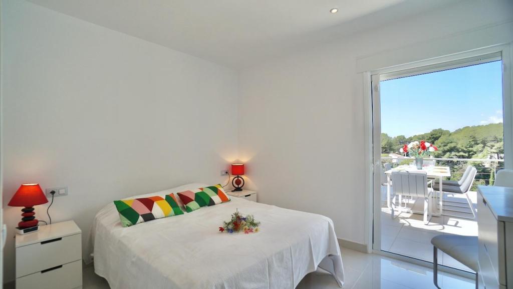 5 bed villas in Moraira