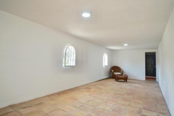 5 bed villas in Moraira