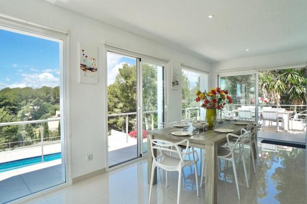 5 bed villas in Moraira
