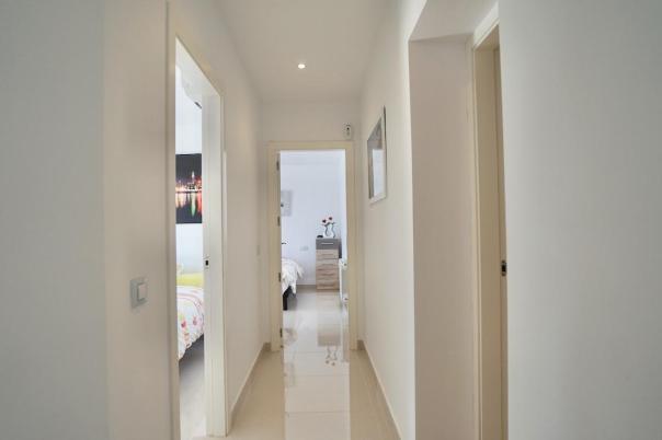 5 bed villas in Moraira