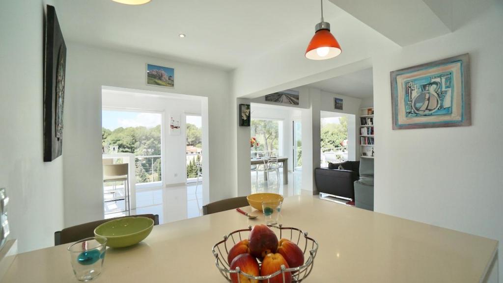 5 bed villas in Moraira