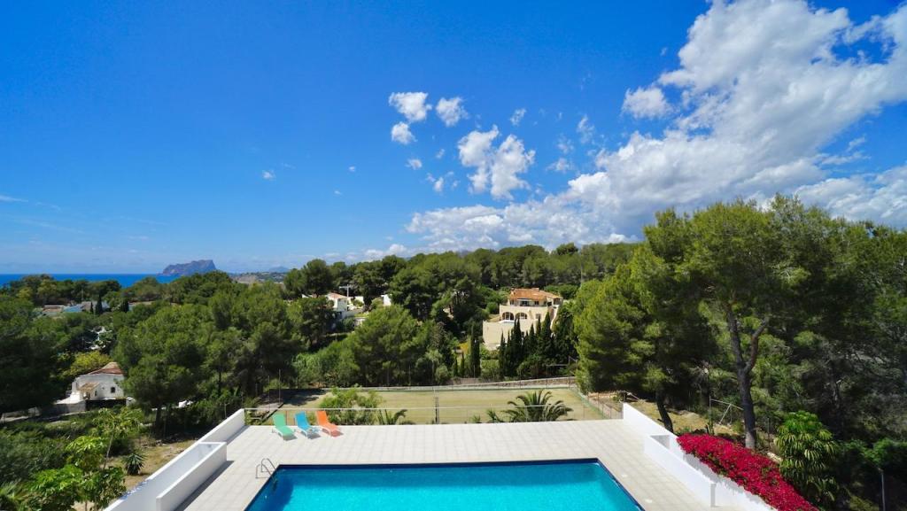 5 bed villas in Moraira