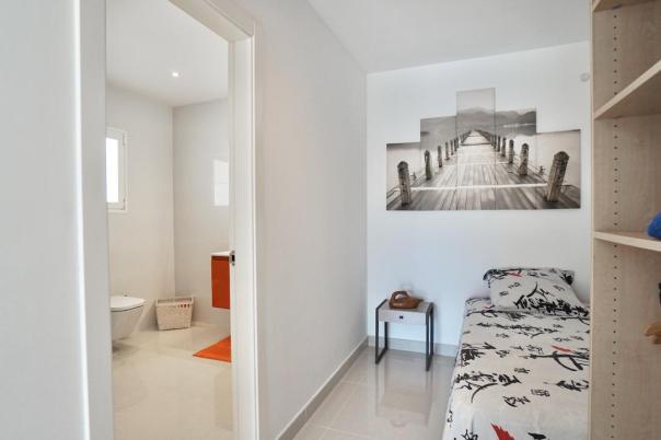 5 bed villas in Moraira